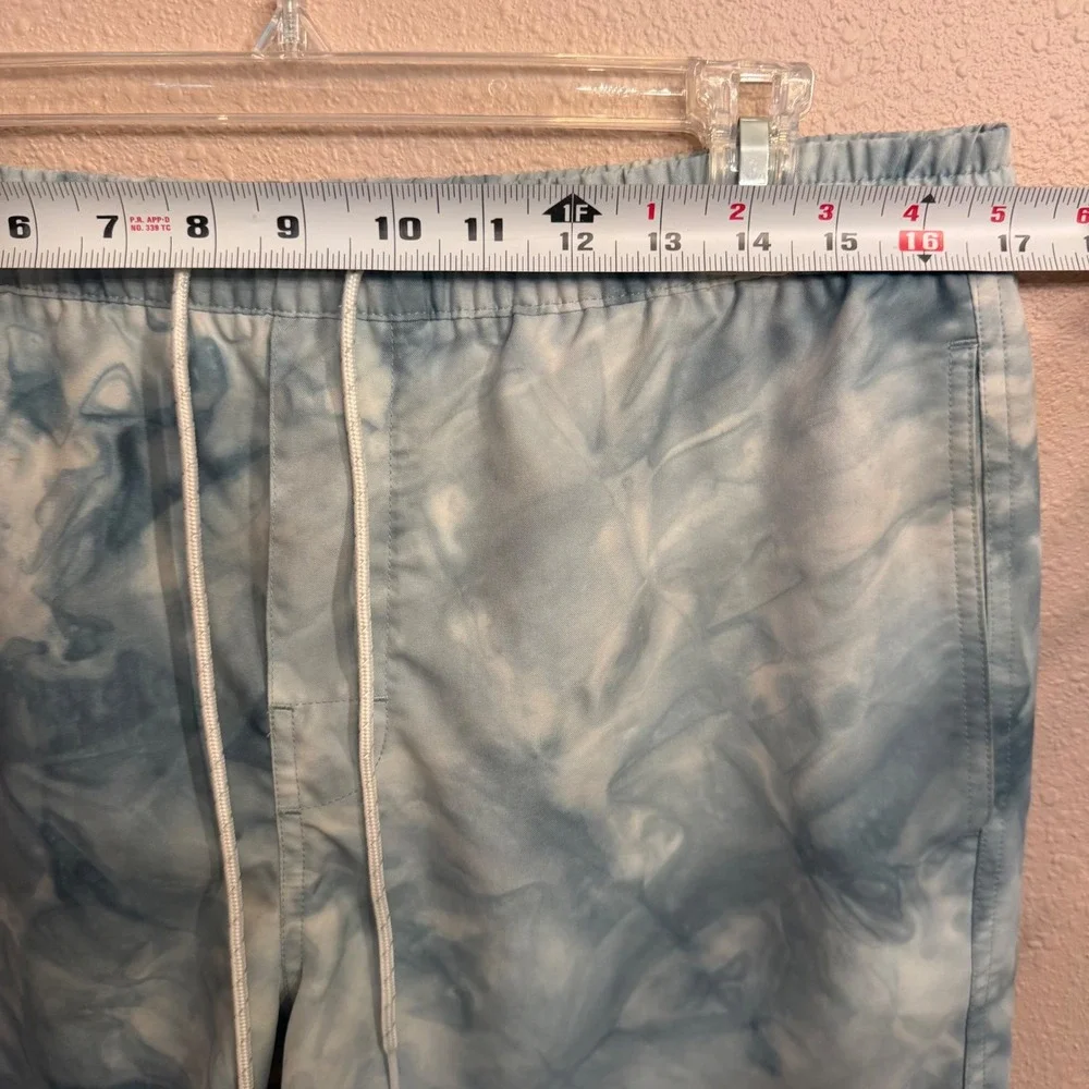 Outerknown Nomadic Volley Shorts Mens Medium Blue Tie Dye Swim Trunks Quick Dry